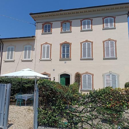 ルッカ Casa Garibaldiヴィラ エクステリア 写真