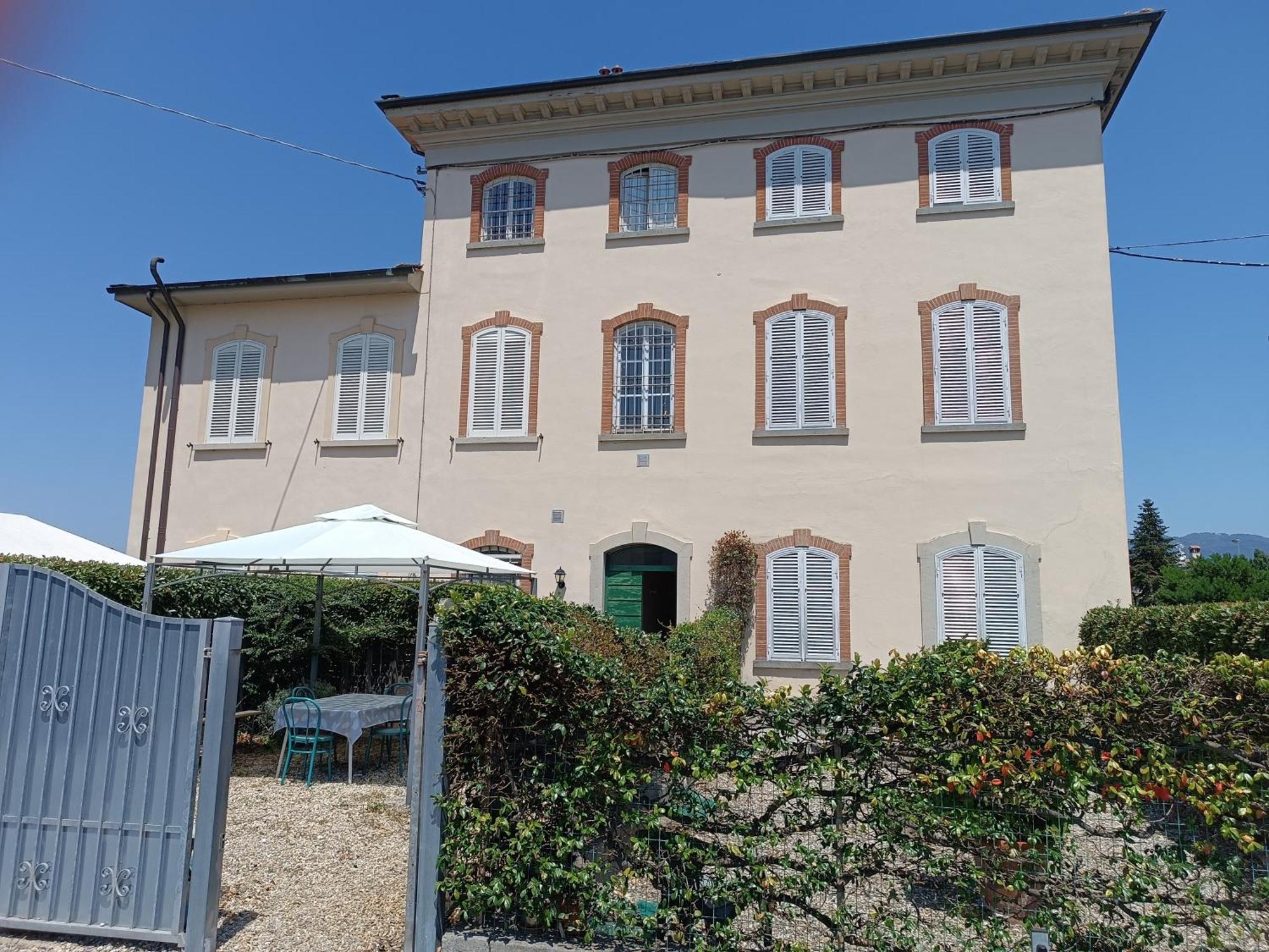 ルッカ Casa Garibaldiヴィラ エクステリア 写真